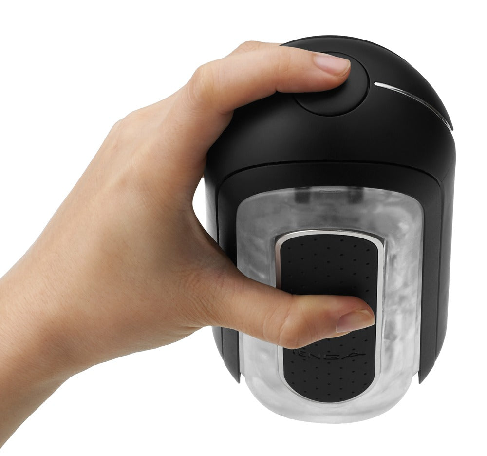 Tenga Flip Zero Electronic Vibration in der Hand für komfortable Anwendung