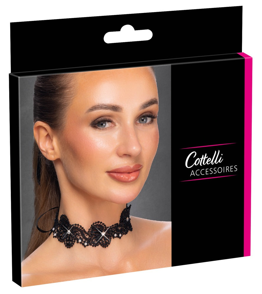 Verpackung des schwarzen Cottelli ACCESSOIRES Spitzen-Halsbands mit Perlen und Glitzersteinchen
