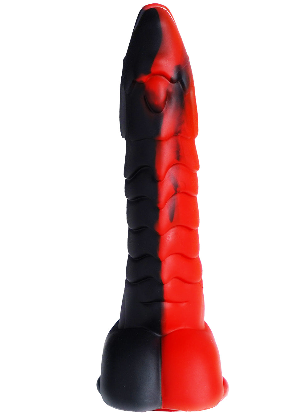 XX-DREAMSTOYS Mutant No. 13 – rot-schwarzer Fantasy-Dildo mit deutlich sichtbarer roter Schaftseite, schwarzer Rückseite, organisch geformten Verdickungen und breiter Saugnapfbasis in weiterer seitlicher Produktperspektive – erhältlich bei Evoria Care