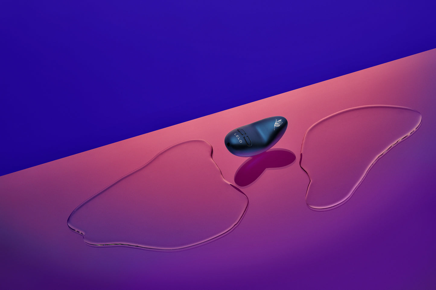 LELO NEA 3 Auflegevibrator diskret in moderner Lifestyle Szene