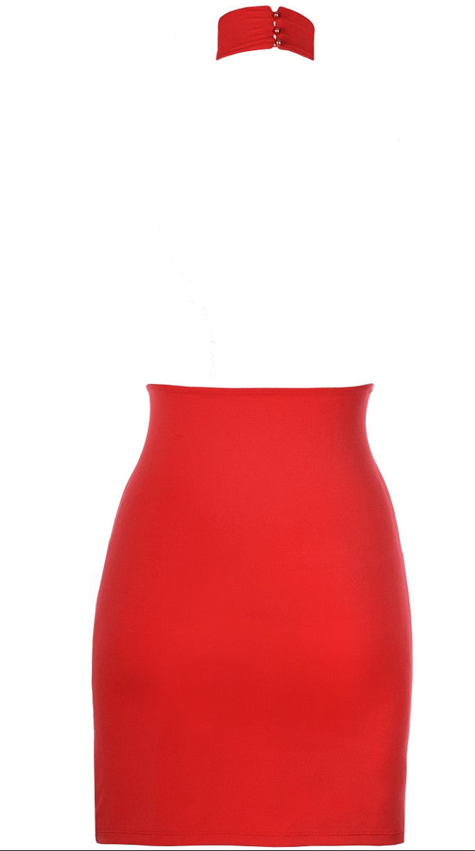 Axami V-9139 rotes Neckholderkleid in Rückansicht mit glattem Rücken und figurbetonter Passform