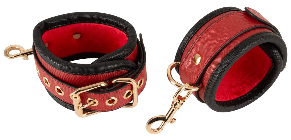 Bad Kitty Neck-Thigh-Restraint-Set Kombi-Fessel Deluxe mit gepolsterten Manschetten in Nahansicht