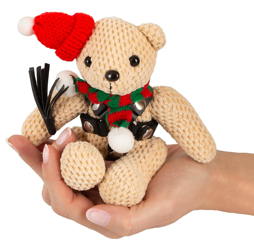 Bad Kitty SM-Teddy Winter Edition Schlüsselanhänger in einer Hand gehalten
