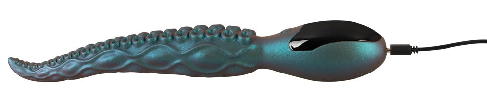 Beasty Cocks Octo Vibes mit USB-Ladekabel und Detailansicht des Bedienelements mit LED-Anzeige