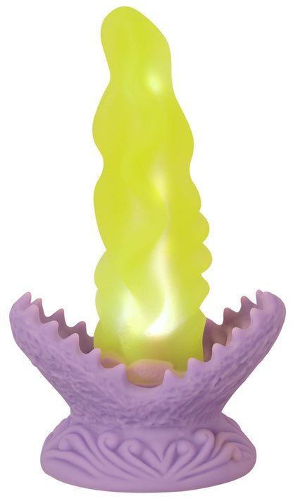 Beasty Cocks Passionate Plant mit deutlich sichtbaren Wellen, Rillen und spiralförmigen Reizstrukturen