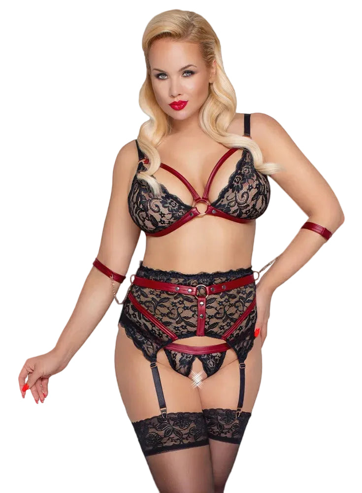 Cottelli BONDAGE Straps-Set aus Spitze mit Armfesseln am Modell getragen