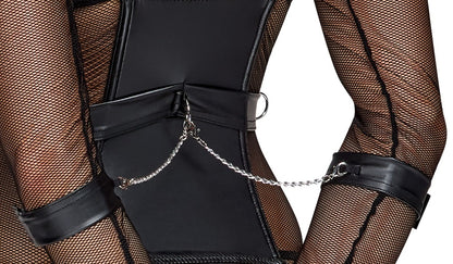 Detailansicht der Taillenringe und Karabinerbefestigung des Cottelli BONDAGE Sets