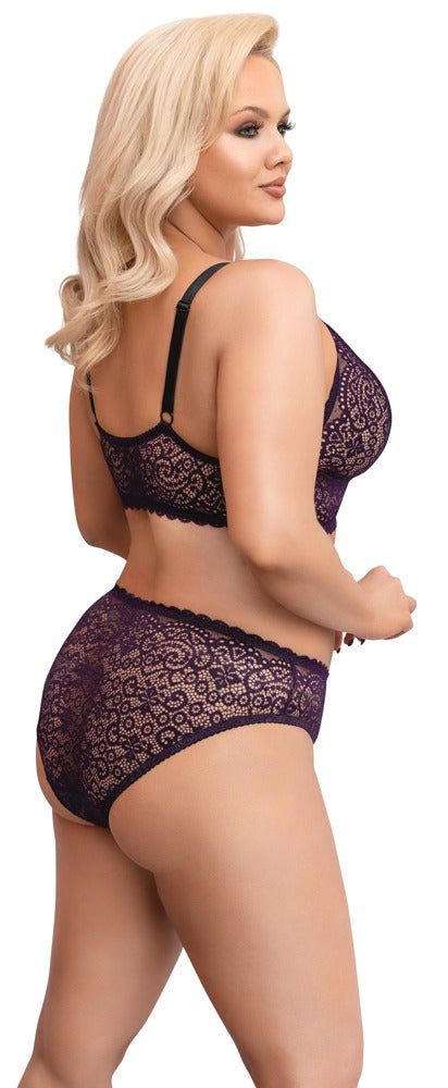 Cottelli CURVES Bralette-Set am Model in seitlicher Rückansicht mit lila Spitze
