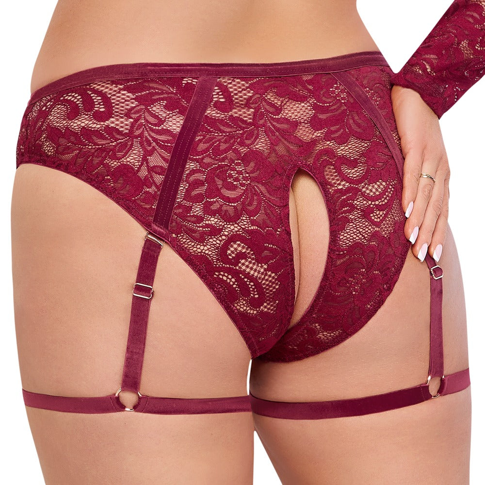 Detail des Cottelli CURVES Ouvert-Straps-Slips mit dunkelroter Spitze, Samtbund und Schenkelriemen
