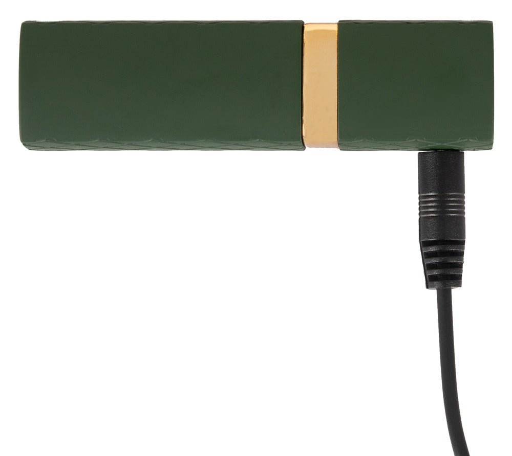 Emerald Love Luxurious Lipstick Vibrator mit USB-Ladekabel zur Darstellung der wiederaufladbaren Funktion