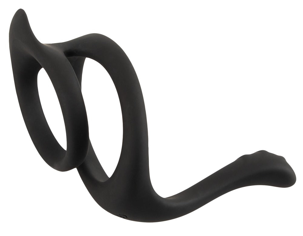 Erecto Cock & Ball Ring aus schwarzem flexiblem Material in Hauptansicht mit Penisring, Hodenring und verlängertem Dammstimulator