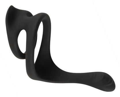 Erecto Cock & Ball Ring in schräger Perspektivansicht mit zwei verbundenen Ringen und gebogenem Dammstimulator