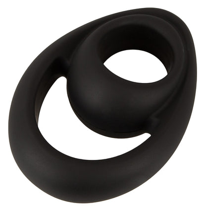 Erecto Cock & Ball Ring aus schwarzem Liquid-Silikon in Hauptansicht mit zwei verbundenen Ringöffnungen und ausgeprägter Stimulationsspitze