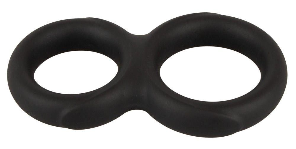 Erecto Double Cock Ring in schräger Perspektivansicht mit zwei unterschiedlich positionierten verbundenen Ringen