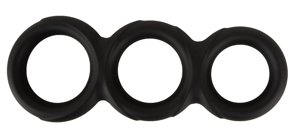 Erecto Triple Cock Ring in Vorderansicht mit drei runden Öffnungen aus flexiblem schwarzem Liquid-Silikon