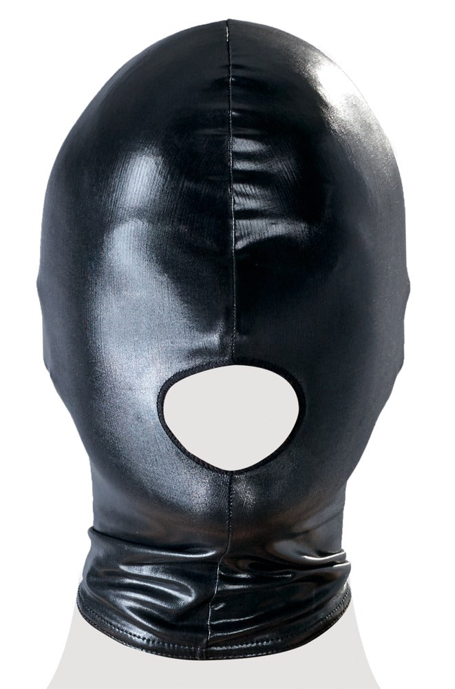 Bad Kitty Kopfmaske in hochglänzendem Schwarz mit vollständig verdeckter Augenpartie, ovaler Mundöffnung und verlängertem Halsbereich in freigestellter diagonaler Produktansicht auf weißem Hintergrund – erhältlich bei Evoria Care