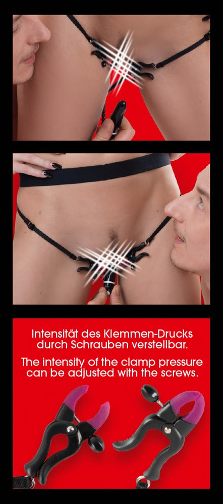 Bad Kitty Spreader String mit Vulvaklemmen und Vibrator, rot-schwarze Produktgrafik mit Detailabbildungen des Strings und seiner Zubehörteile – erhältlich bei Evoria Care