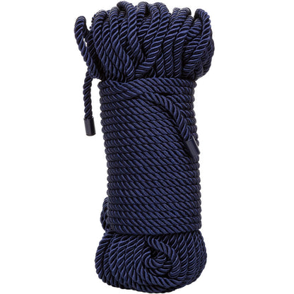 CalExotics Admiral Rope weiches Bondageseil in Blau mit 30 m Länge in der Gesamtansicht – erhältlich bei Evoria Care
