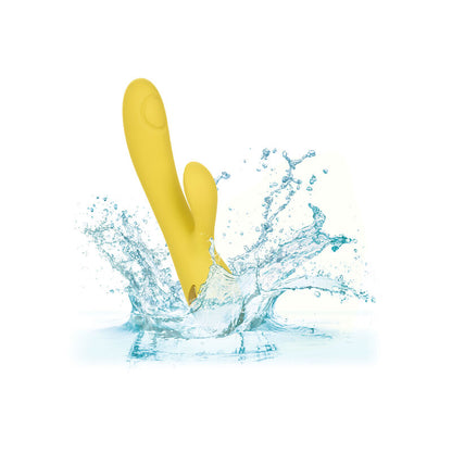 CALEXOTICS California Dreaming San Diego Seduction Vibrator in Gelb mit Wasserdarstellung zur Reinigung – erhältlich bei Evoria Care