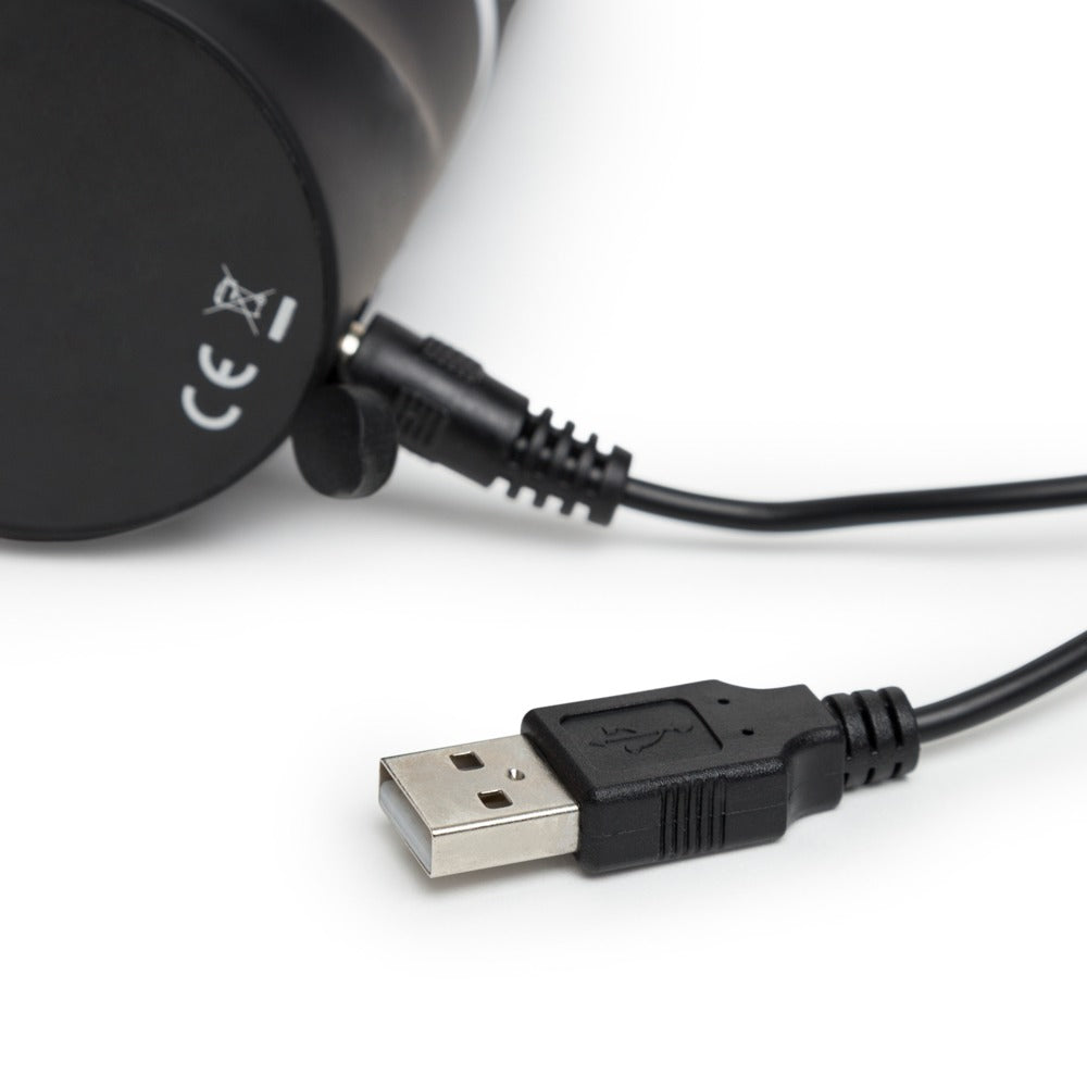 Happy Rabbit Realistic in Schwarz – G-Punkt-Vibrator mit Bunny-Klitorisreizer und zugehörigem USB-Ladekabel – erhältlich bei Evoria Care