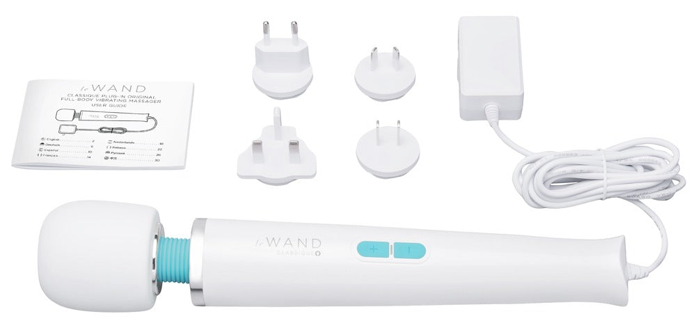 le WAND Classique Plug-In Massagestab mit Zubehör und ergänzenden Produktinformationen in einer übersichtlichen Darstellung – erhältlich bei Evoria Care