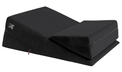 Liberator Wedge/Ramp Combo – schwarzes ergonomisches Sexkissen-Set aus zwei unterschiedlich großen, keilförmigen Positionierungskissen mit geneigten Polsterflächen in kombinierter Produktansicht auf weißem Hintergrund – erhältlich bei Evoria Care