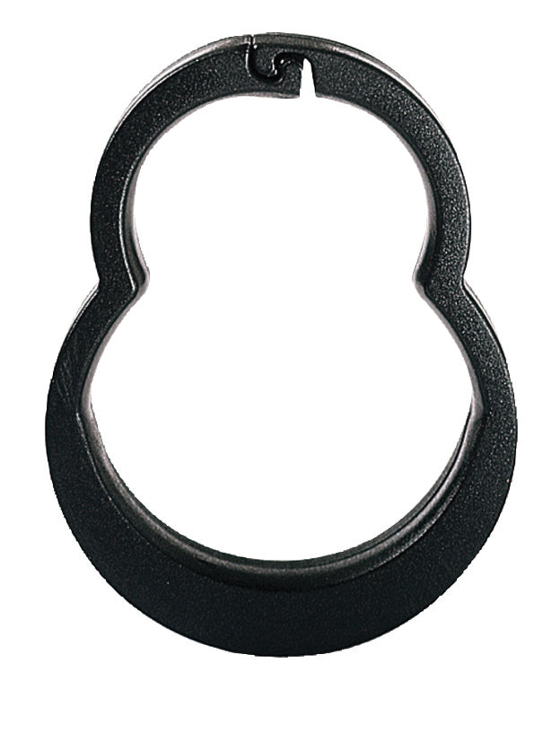 MALESATION Cock-Ring Super8 – schwarzer Penis- und Hodenring mit zwei verbundenen Ringöffnungen in Achterform, abgerundeten Kanten und Schnappverschluss auf weißem Hintergrund – erhältlich bei Evoria Care