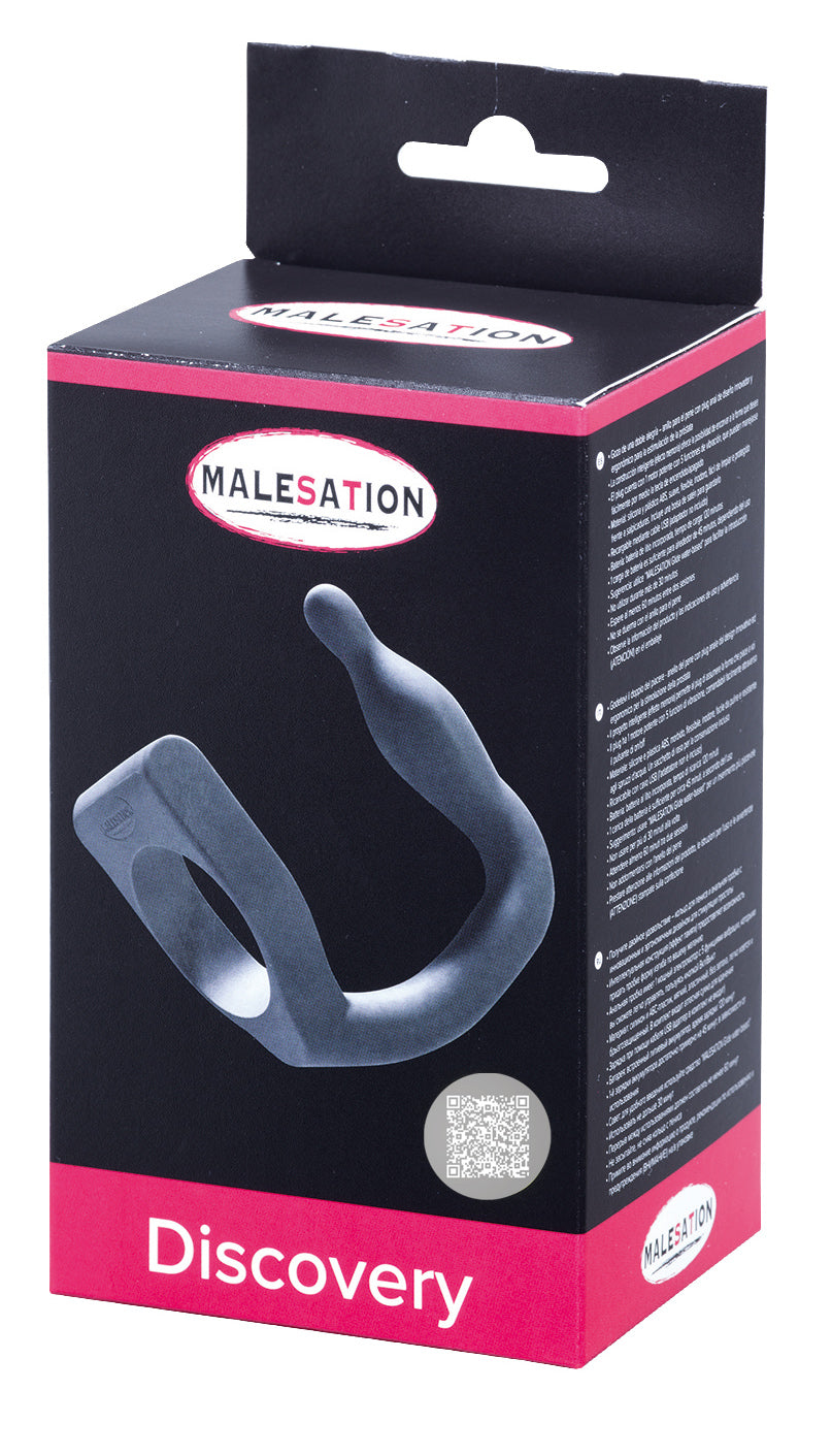 MALESATION Discovery – schwarz-rote Originalverpackung des vibrierenden Penisrings mit biegsamem Analplug, Produktabbildung, MALESATION Markenlogo und Modellbezeichnung Discovery – erhältlich bei Evoria Care