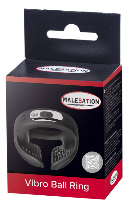 MALESATION Vibro Ball Ring – schwarz-rote Originalverpackung des vibrierenden Penis- und Hodenrings mit Produktabbildung, MALESATION Markenlogo und Modellbezeichnung Vibro Ball Ring – erhältlich bei Evoria Care