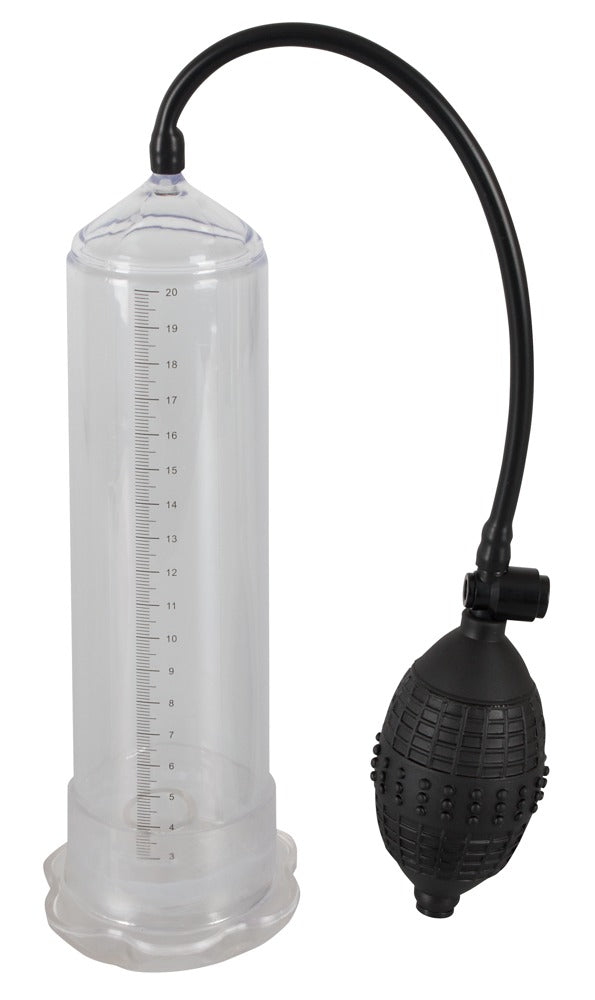 Mister Boner Starters Power Pump – große Produktansicht der Penispumpe mit transparentem Pumpzylinder, schwarzem Schlauch und manuellem Pumpball – erhältlich bei Evoria Care