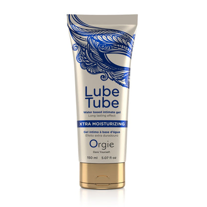 ORGIE Lube Tube Xtra Moisturizing – weiße Tube des feuchtigkeitsspendenden Gleitgels mit blau-goldenem Grafikdesign, großem Lube Tube Schriftzug und goldfarbenem Verschluss in aufrechter Vorderansicht auf weißem Hintergrund – erhältlich bei Evoria Care