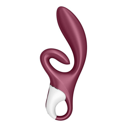 Satisfyer Touch Me – bordeauxroter Mehrfach-Vibrator mit langem gebogenem Stimulationsarm, ringförmigem Mittelteil und weißem Bedienelement mit ovaler Öffnung in schräger Produktansicht auf weißem Hintergrund – erhältlich bei Evoria Care