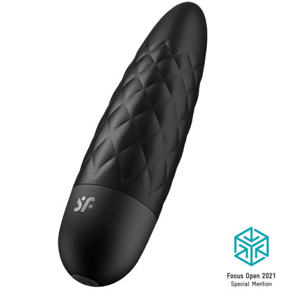 Satisfyer Ultra Power Bullet 5 – schwarzer Bullet-Vibrator mit strukturierter Oberfläche, abgerundeter Spitze und silbergrauem Griffbereich in schräger Produktansicht mit kleinem türkisfarbenem Grafiksymbol – erhältlich bei Evoria Care
