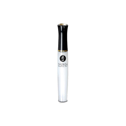 SHUNGA Naughtier Kit – schmale weiße Sprühflasche mit schwarzem Sprühkopf und dezenter Produktbeschriftung in aufrechter Vorderansicht auf weißem Hintergrund – erhältlich bei Evoria Care