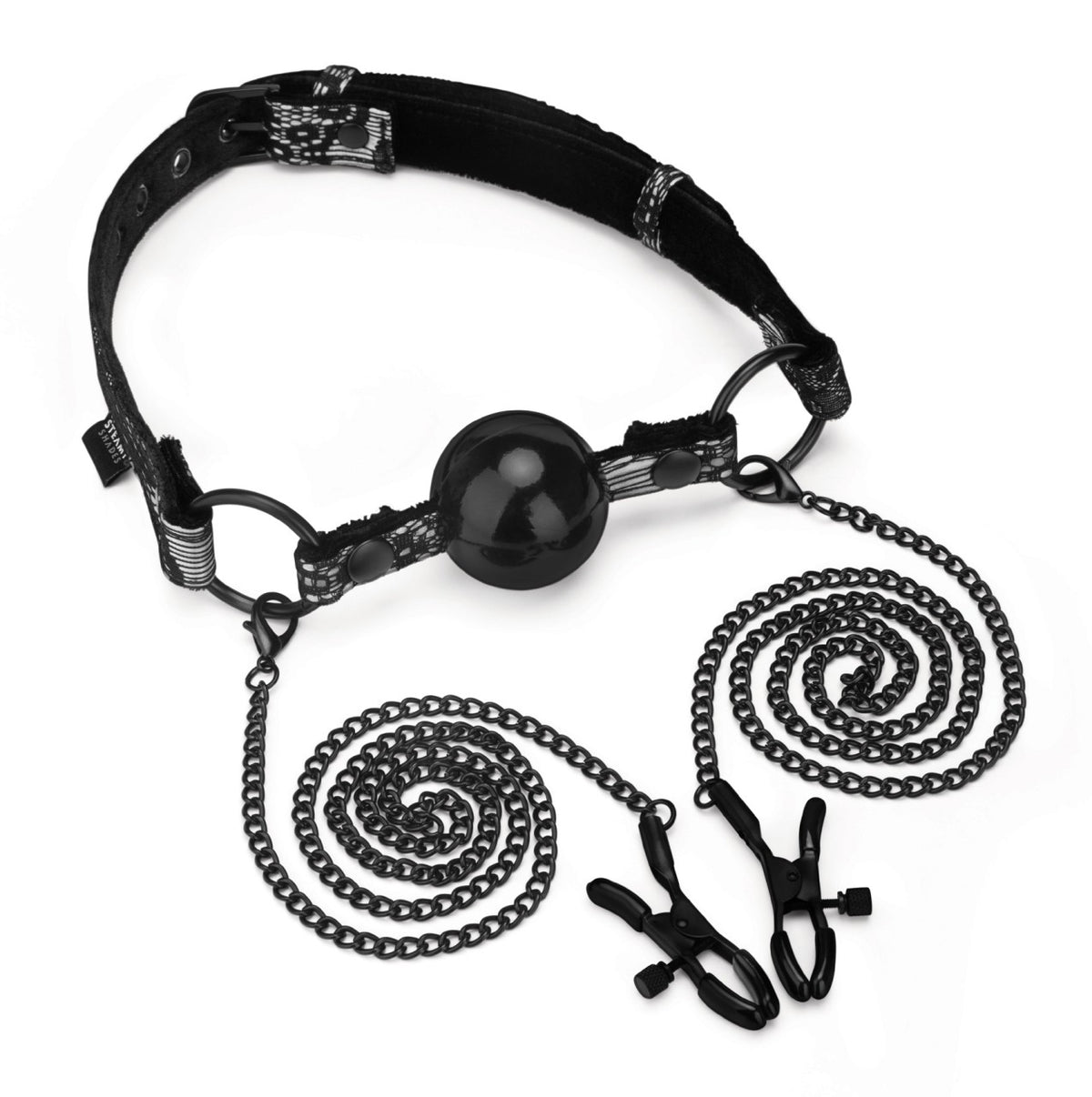 STEAMY SHADES Ball Gag in Schwarz mit verstellbarem Kopfriemen, rundem Knebelball, silberfarbenen Metallringen, zwei Nippelklemmen und spiralförmig angeordneten Metallketten in freigestellter Gesamtansicht – erhältlich bei Evoria Care