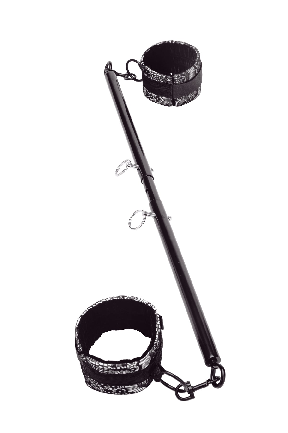 STEAMY SHADES Spreader Bar with Cuffs silberfarbene Spreizstange mit schwarzen Endstücken, zwei verstellbaren Fesselmanschetten und Metallverbindungen in diagonaler Gesamtansicht auf weißem Hintergrund – erhältlich bei Evoria Care