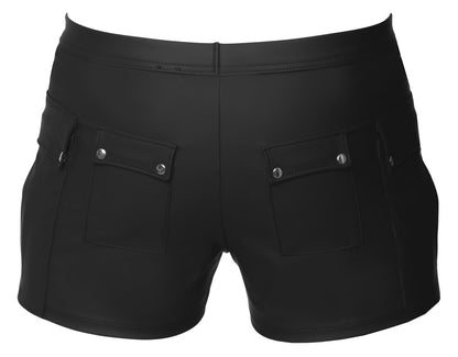 Svenjoyment Worker Shorts in Schwarz mit kurzem Beinabschluss und mattem Material in der Produktansicht von hinten – erhältlich bei Evoria Care
