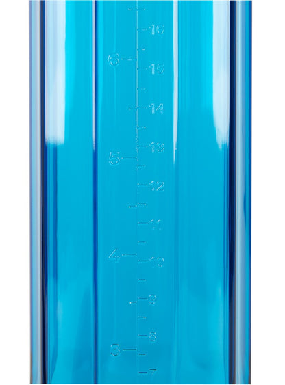 Sweet Smile Pump Cool – Nahaufnahme der Messskala am transparent-blauen Pumpzylinder – erhältlich bei Evoria Care