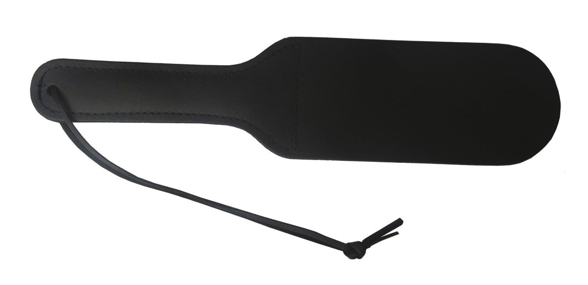 XX-DREAMSTOYS Leder-Doppelpaddel – schwarzes Doppelpaddel aus Leder mit breiter Schlagfläche und Handschlaufe in einzelner Produktansicht – erhältlich bei Evoria Care