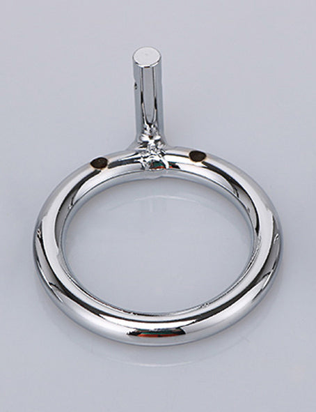 XX-DREAMSTOYS Metal Cock Cage Banana Shape – einzelner silberfarbener Basisring als Bestandteil des Metall-Peniskäfigs – erhältlich bei Evoria Care