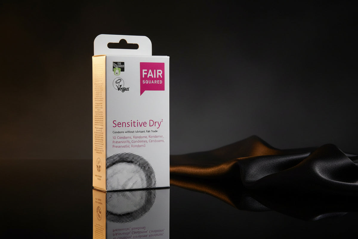 Sensitive² Dry Kondome in umweltfreundlicher Verpackung von FAIR SQUARED