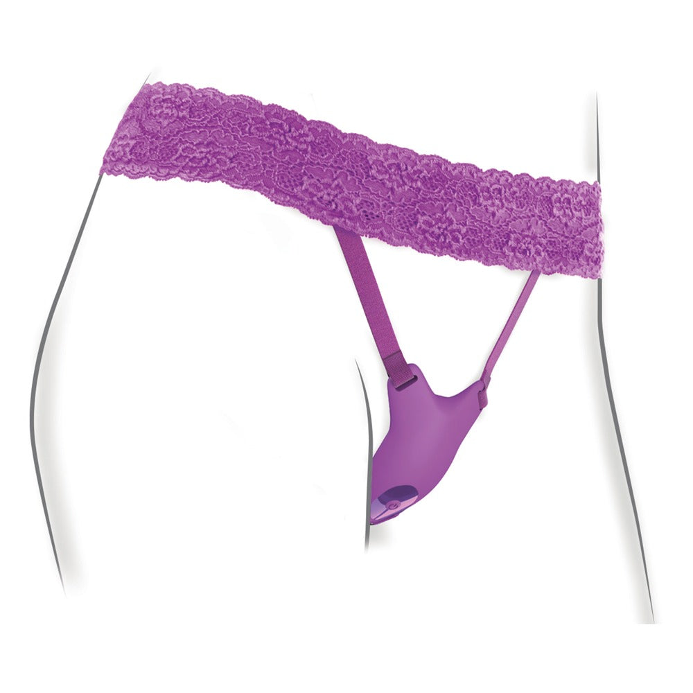 Fantasy For Her Ultimate G-Spot Butterfly in Trageansicht mit körpernah sitzendem elastischem Stretch-String