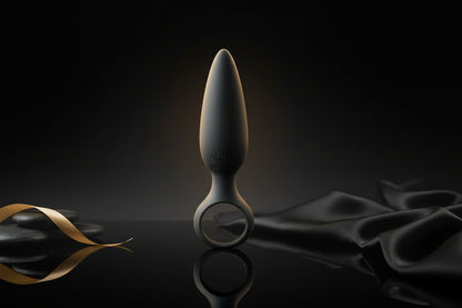 Konisch geformter Butt Plug aus Silikon mit sanfter Oberfläche und Griffring