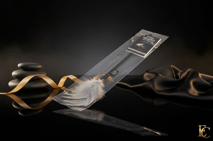 Federstab aus der Fifty Shades of Grey Kollektion in transparenter Verpackung