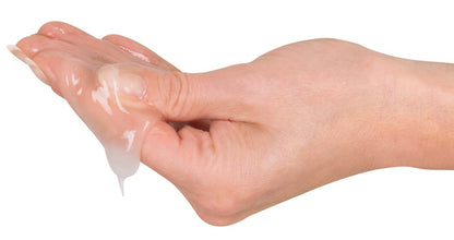 Flutschi Anal Gleitgel 80 ml Textur auf der Haut