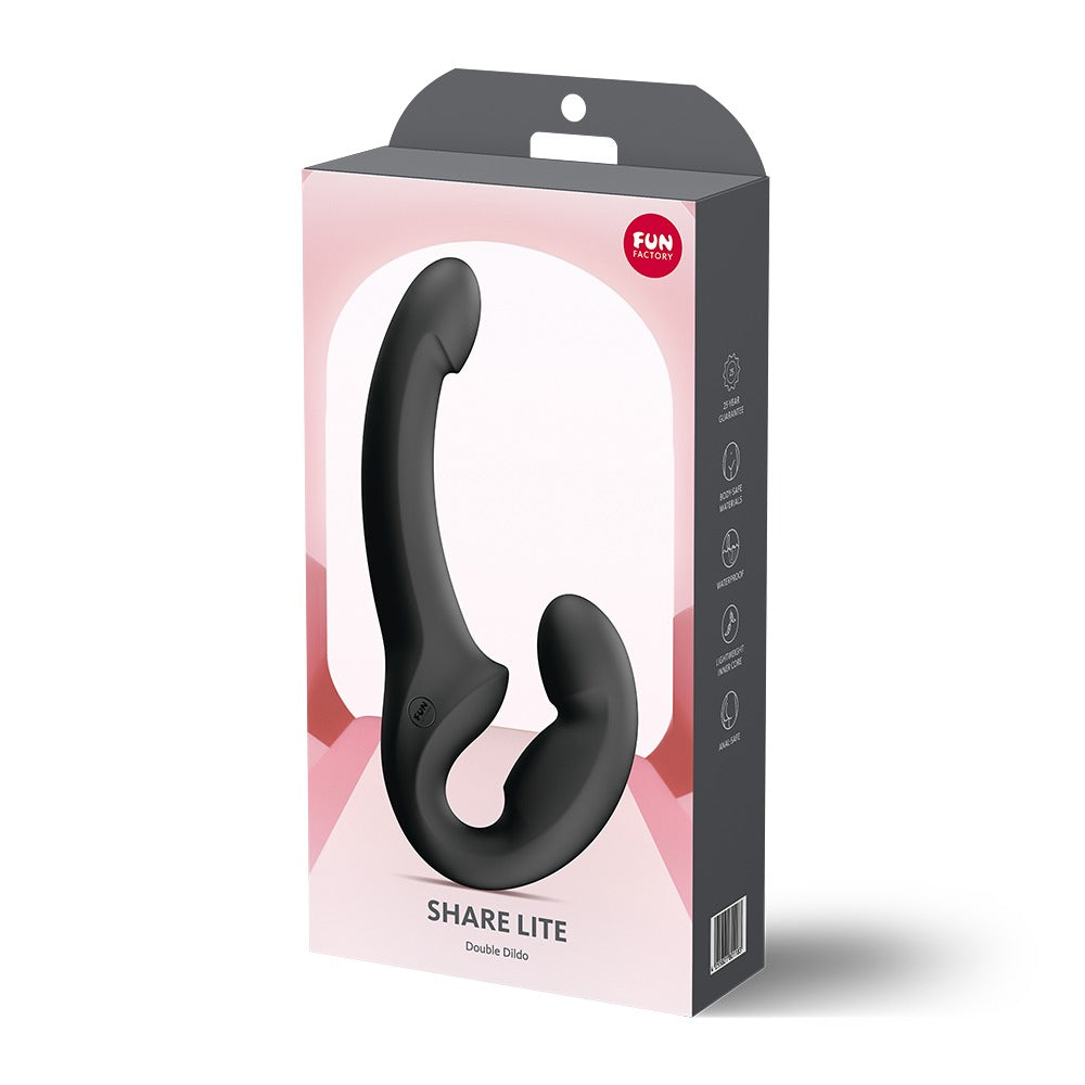 FUN FACTORY SHARE LITE Doppeldildo in Schwarz neben der Originalverpackung