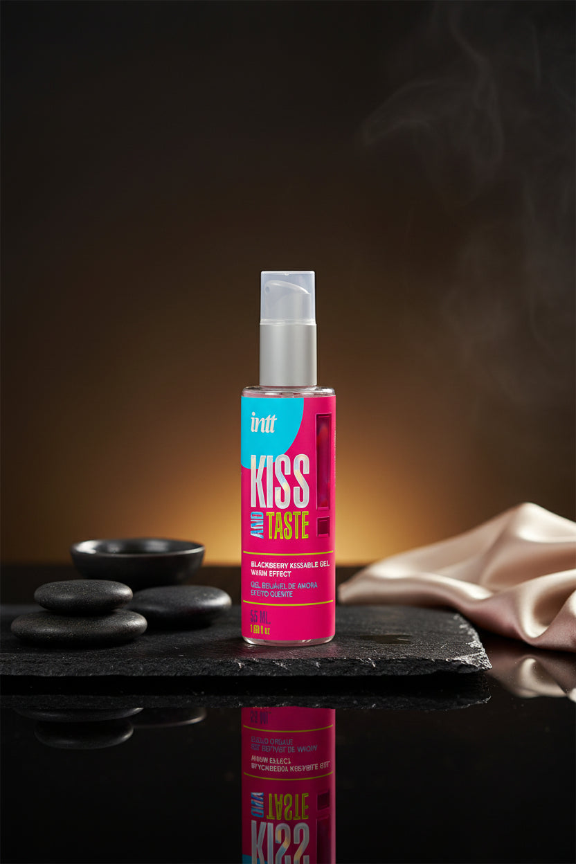 Kiss and Taste! Gleitgel von intt mit Brombeer-Geschmack für intime Momente
