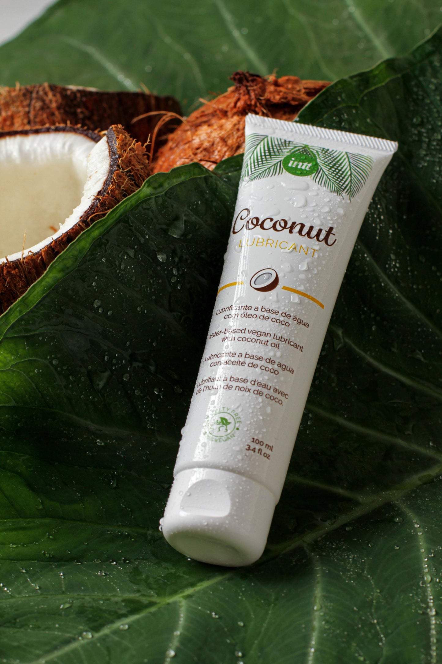 intt Vegan Coconut Lubricant Gleitgel mit Kokosgeschmack Anwendung und Textur