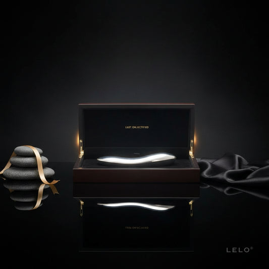 LELO INEZ Edelstahl in geöffneter Premium-Verpackung
