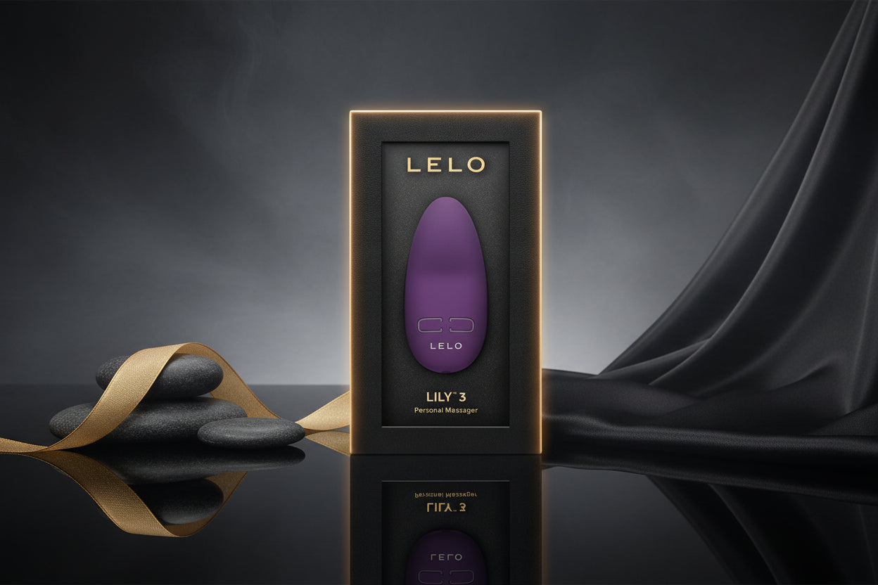 LELO Lily 3 Auflegevibrator in Pflaume mit Verpackung